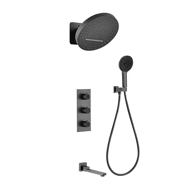 Cabeça de chuveiro oculta com display digital montada na parede