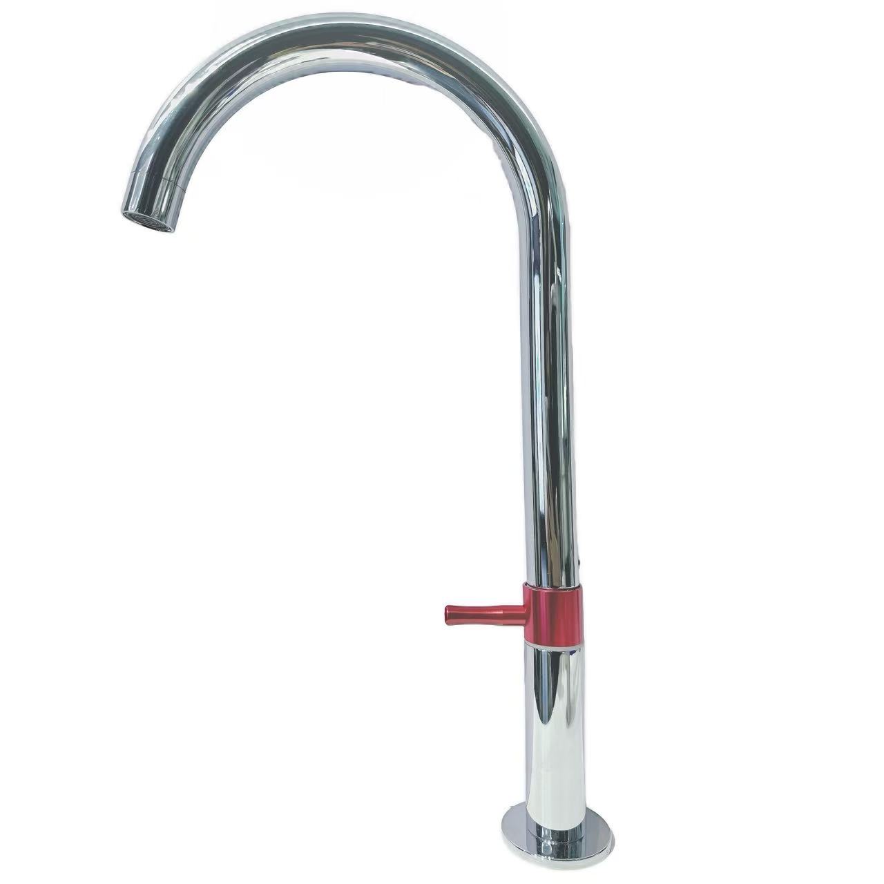 Torneira para pia de cozinha fria única com pescoço de ganso brilhante e arco alto Torneira para pia de cozinha fria única com pescoço de ganso brilhante e arco alto